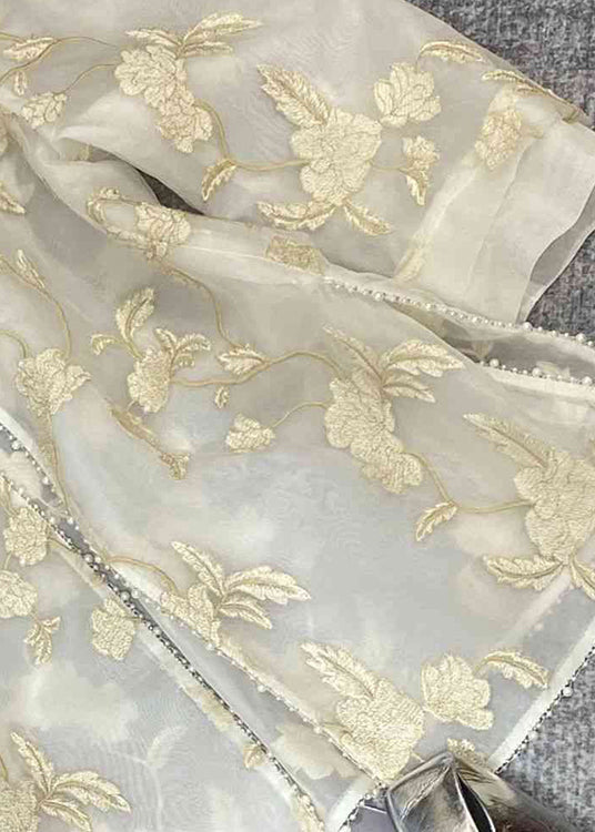 A Vintage Style Top with Delicate Timeless Details