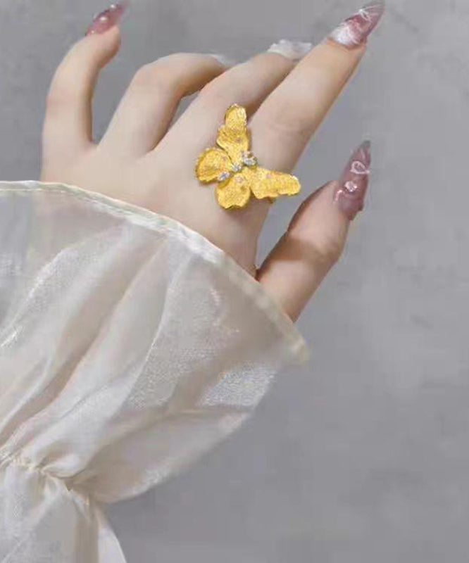 Classic Gold Set with Timeless Appeal