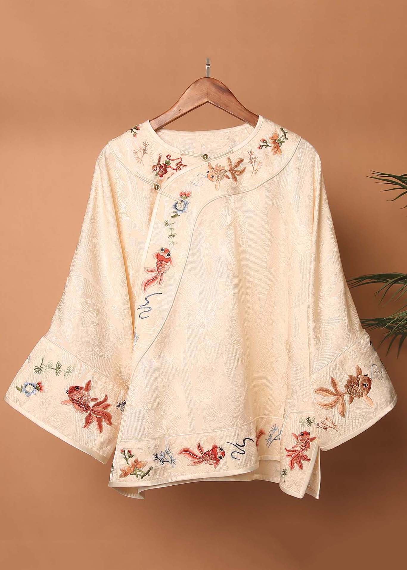 Beautifully Finished Blouse in a Timeless Design