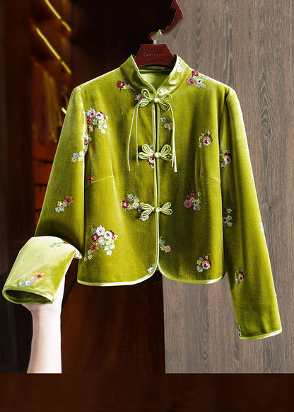A Vintage Style Coat with Delicate Timeless Details