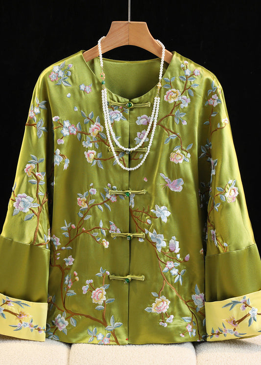 Classic Vintage Coat with a Flattering Fit