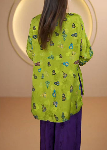 A Vintage Style Shirt with Delicate Timeless Details