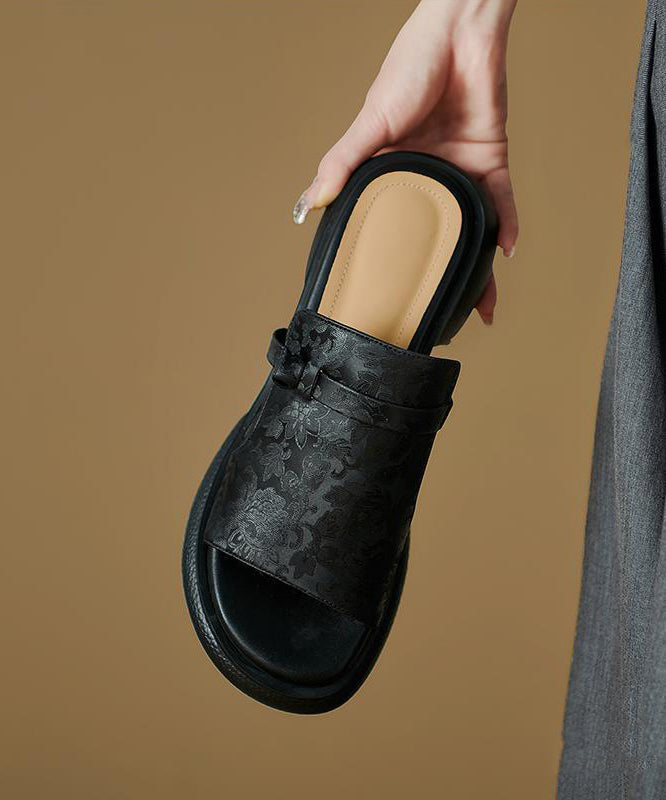 Chic Orthopedic Sandals with Unique Design