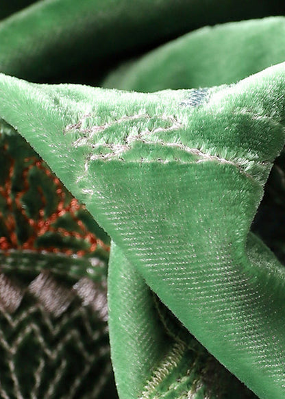 Beautifully Finished Top in a Timeless Design