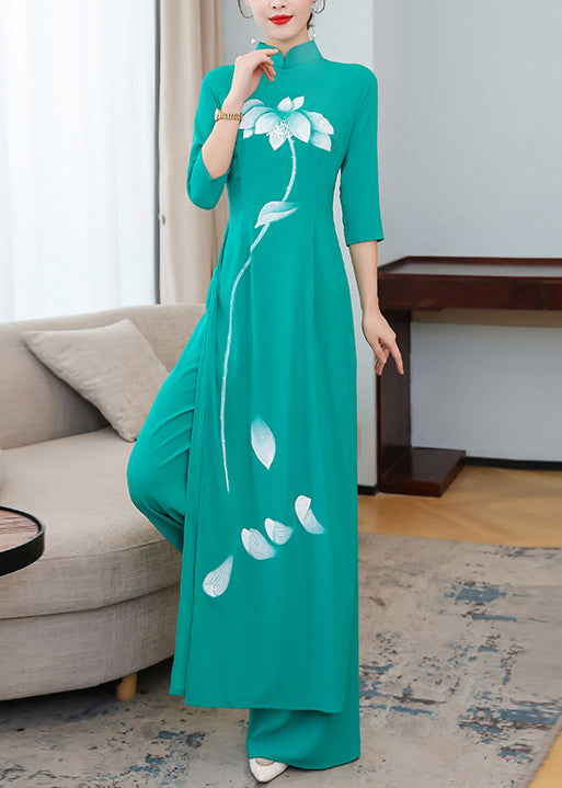 Beautifully Finished Garment in a Timeless Design