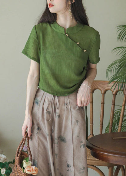 Elegantly Styled Pants for Everyday Wear