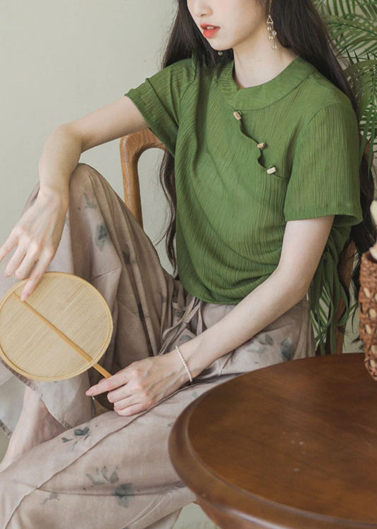 Elegantly Styled Pants for Everyday Wear