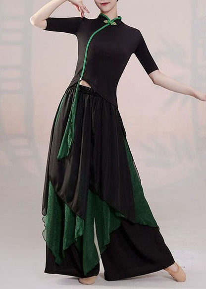 A Vintage Style Top with Delicate Timeless Details