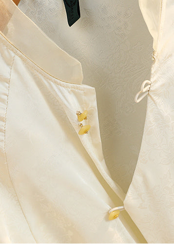 Classic Vintage & Enduringly Stylish Blouse
