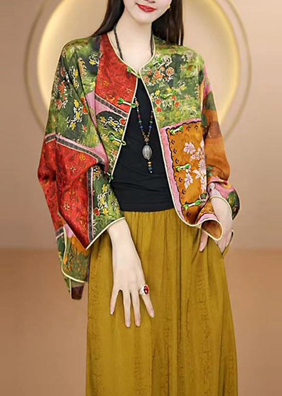 Elegantly Styled Coat for Everyday Wear