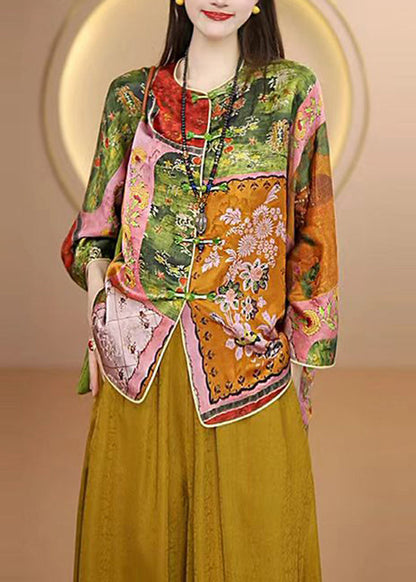 Elegantly Styled Coat for Everyday Wear