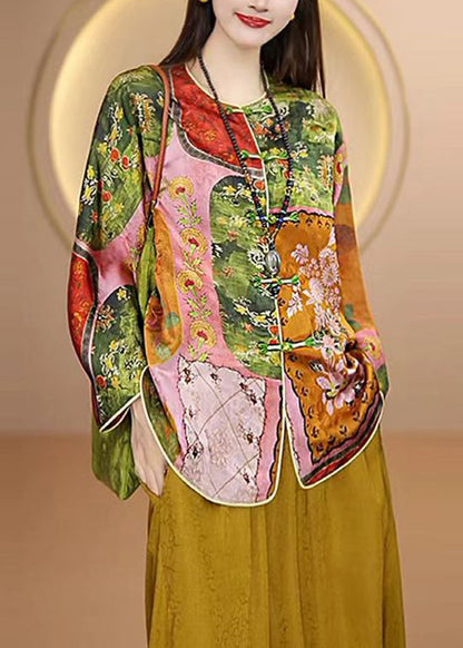 Elegantly Styled Coat for Everyday Wear