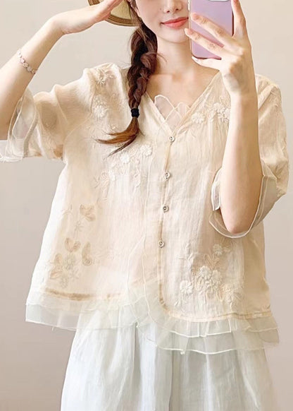 Elegantly Styled Blouse for Everyday Wear
