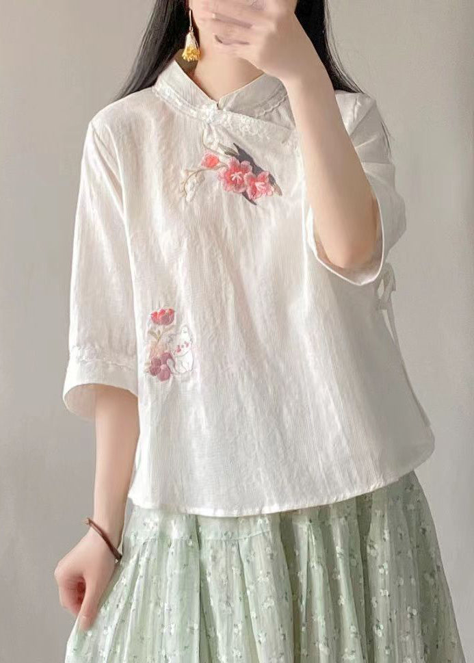 Well Tailored Shirt with a Graceful Silhouette