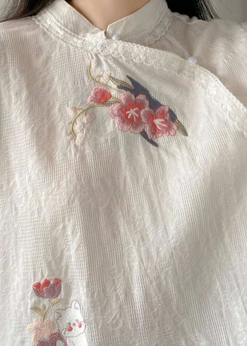 Well Tailored Shirt with a Graceful Silhouette