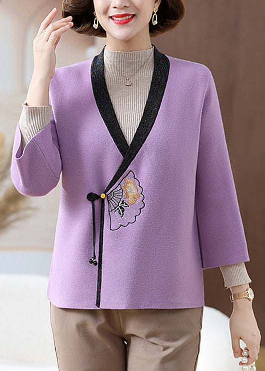 Classic Vintage Cardigan with a Flattering Fit