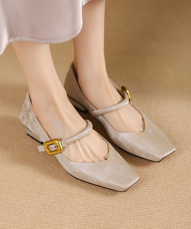 Graceful Orthopedic Loafers for Modern Look