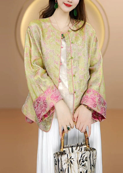 Gracefully Styled Coat for Any Occasion