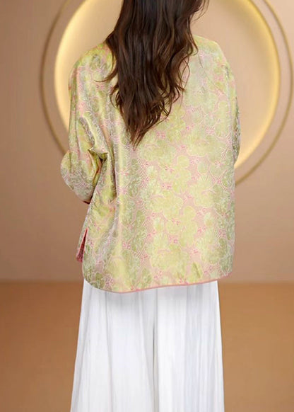 Gracefully Styled Coat for Any Occasion