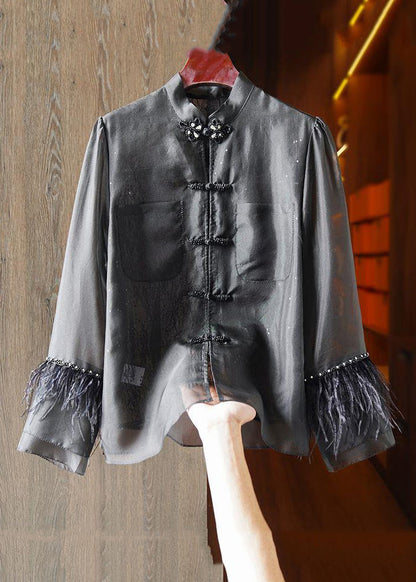 Effortlessly Elegant Shirt with a Timeless Design