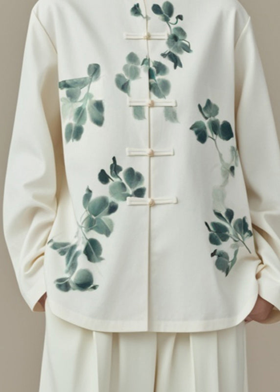 Gracefully Styled Coat for Any Occasion