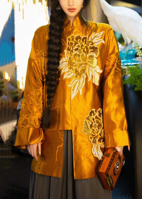 Gracefully Styled Coat for Any Occasion