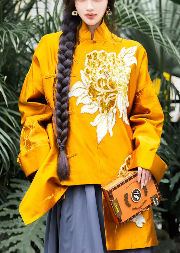 Elegantly Styled Coat for Everyday Wear