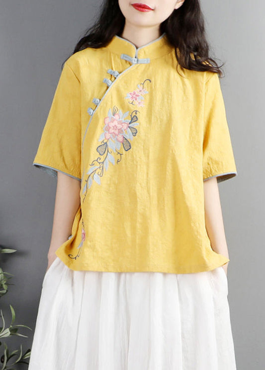 Well Tailored Shirt with a Graceful Silhouette