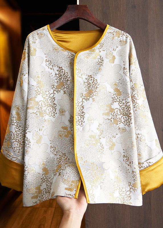 Classic Vintage & Enduringly Stylish Coat
