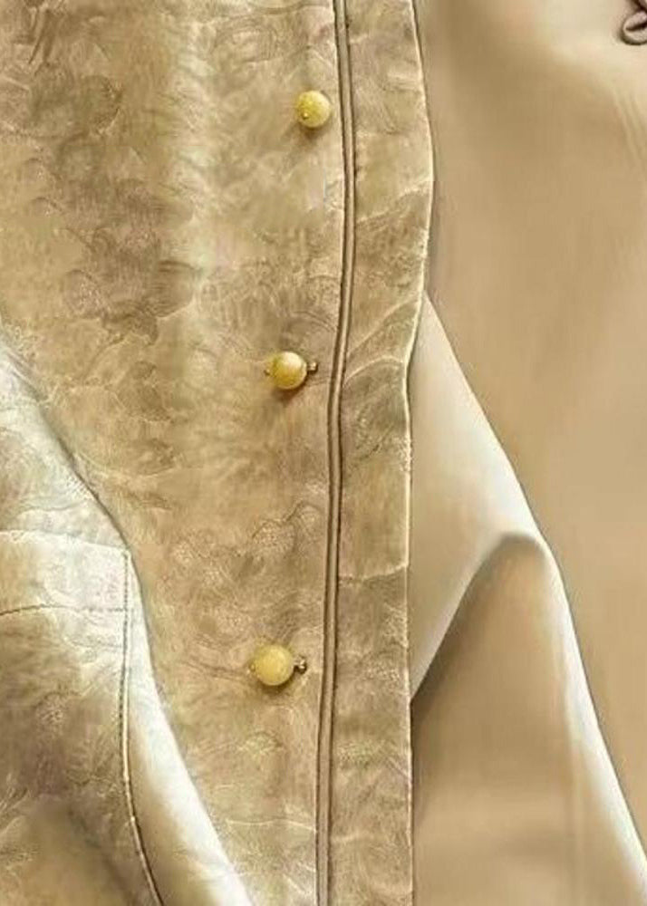 Sophisticated Coat with a Clean Classic Look