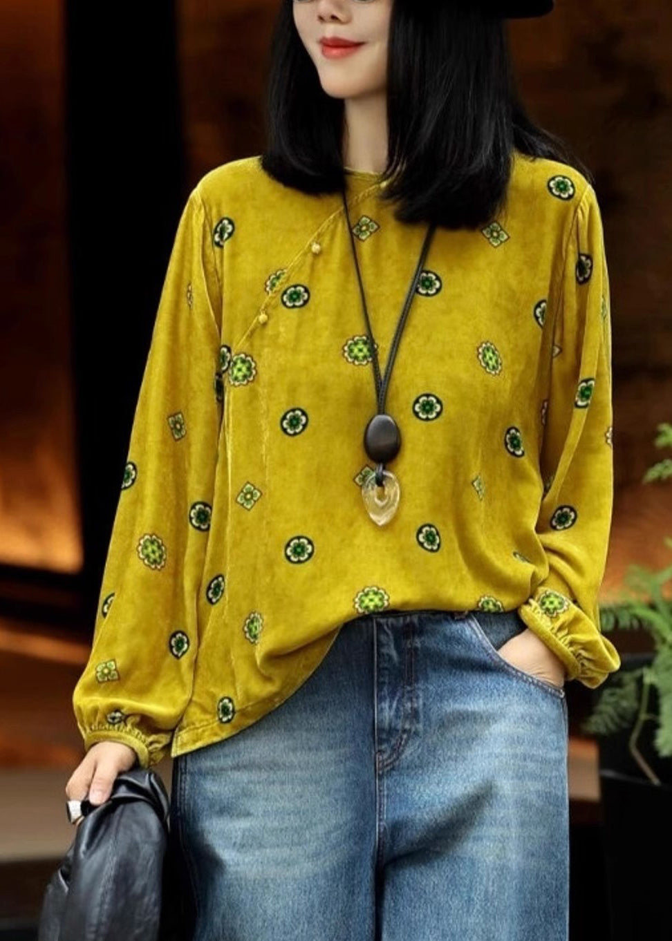 Polished Top with an Effortless Classic Look