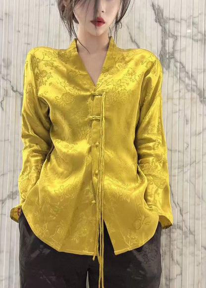 Well Tailored Shirt with a Graceful Silhouette