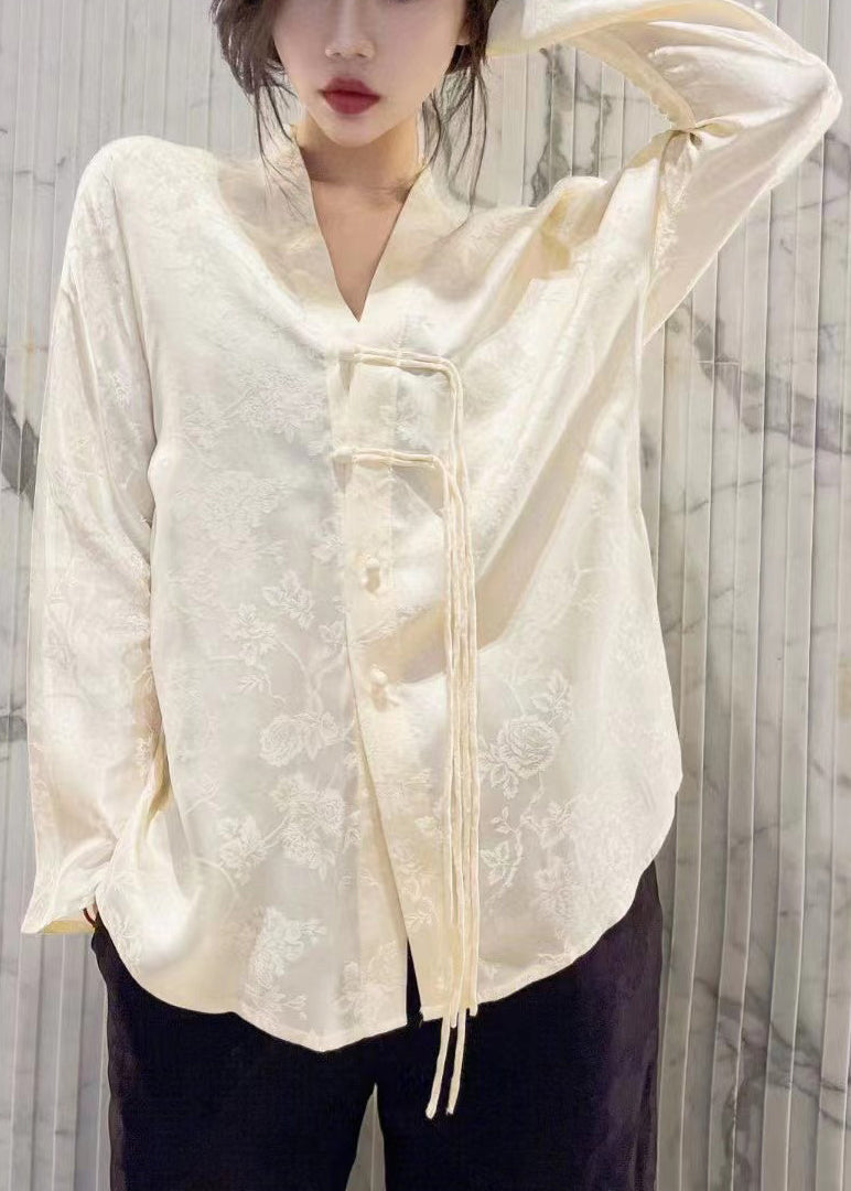 Well Tailored Shirt with a Graceful Silhouette