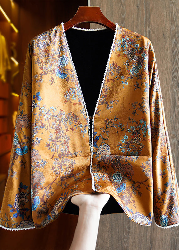 Beautifully Finished Coat in a Timeless Design
