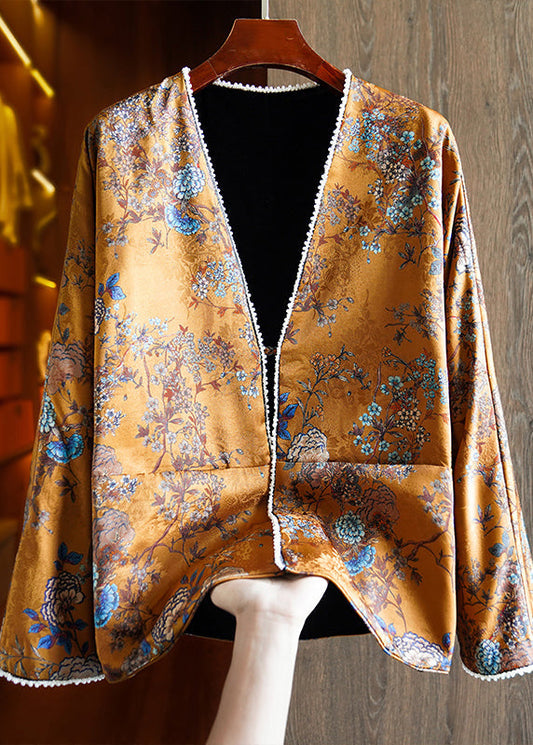 Beautifully Finished Coat in a Timeless Design