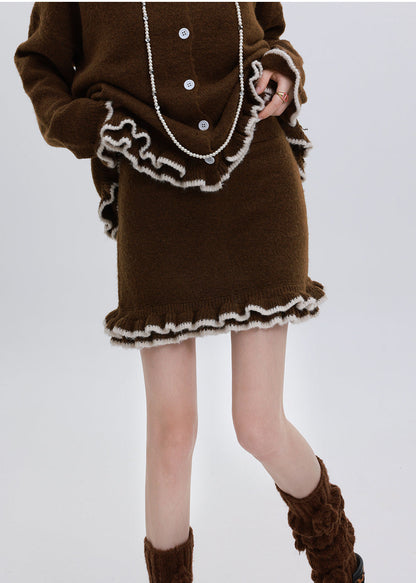 Well Tailored Cardigan with a Graceful Silhouette