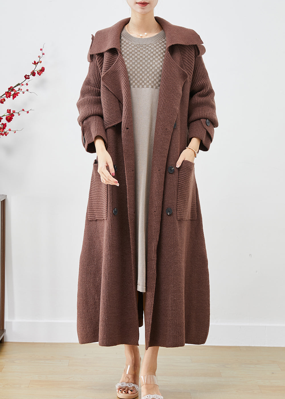 Effortlessly Elegant Coat with a Timeless Design