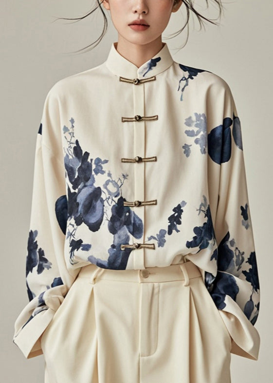 Beautifully Finished Blouse in a Timeless Design