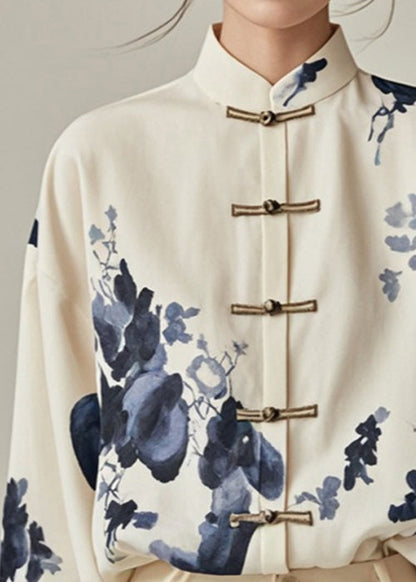 Beautifully Finished Blouse in a Timeless Design
