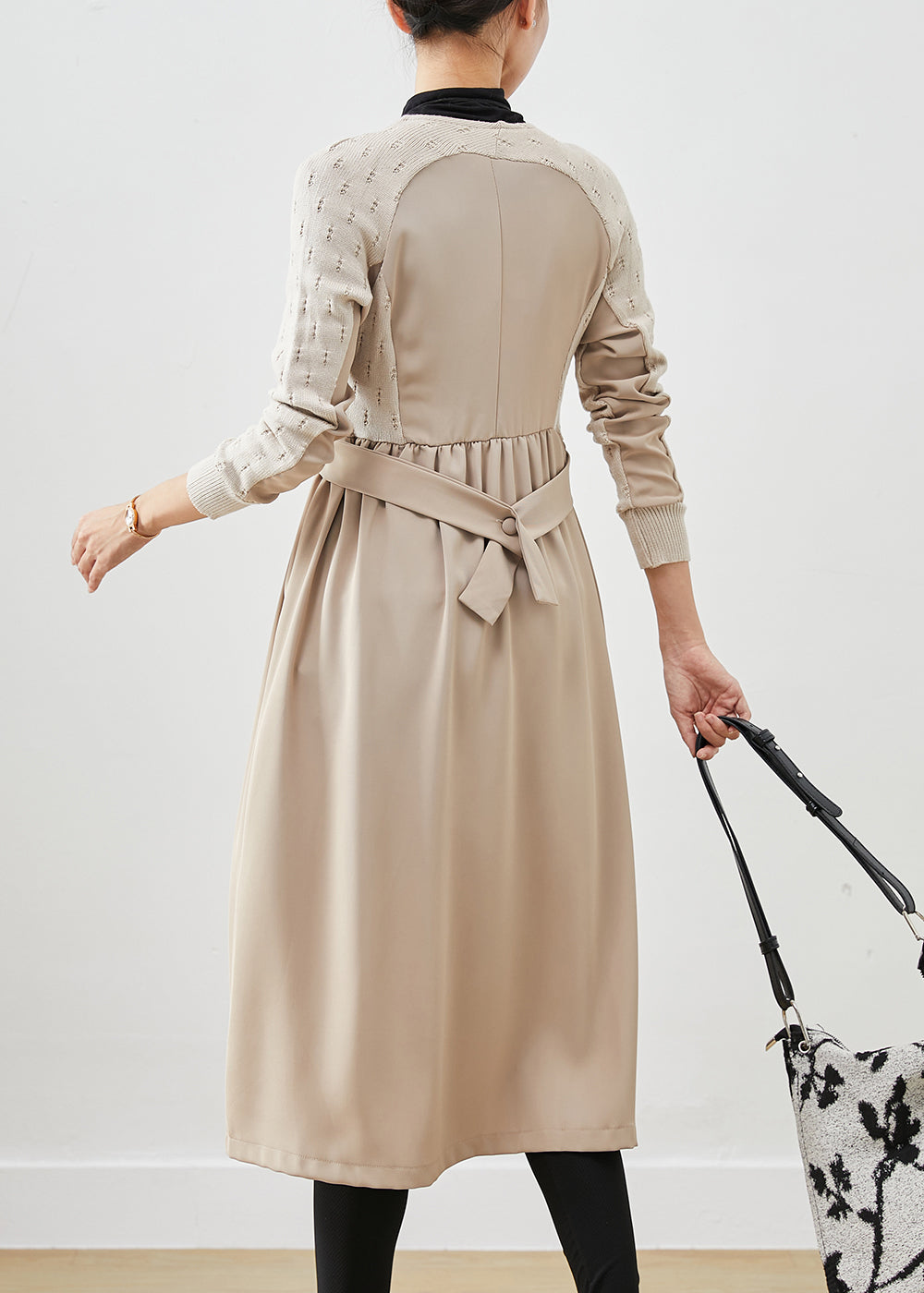 Well Tailored Dress with a Graceful Silhouette