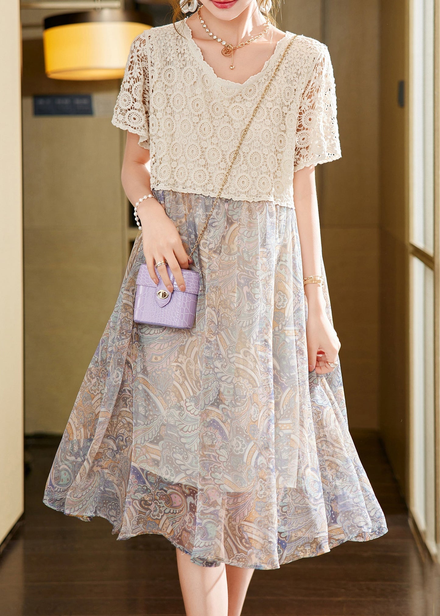Beautifully Finished Dress in a Timeless Design