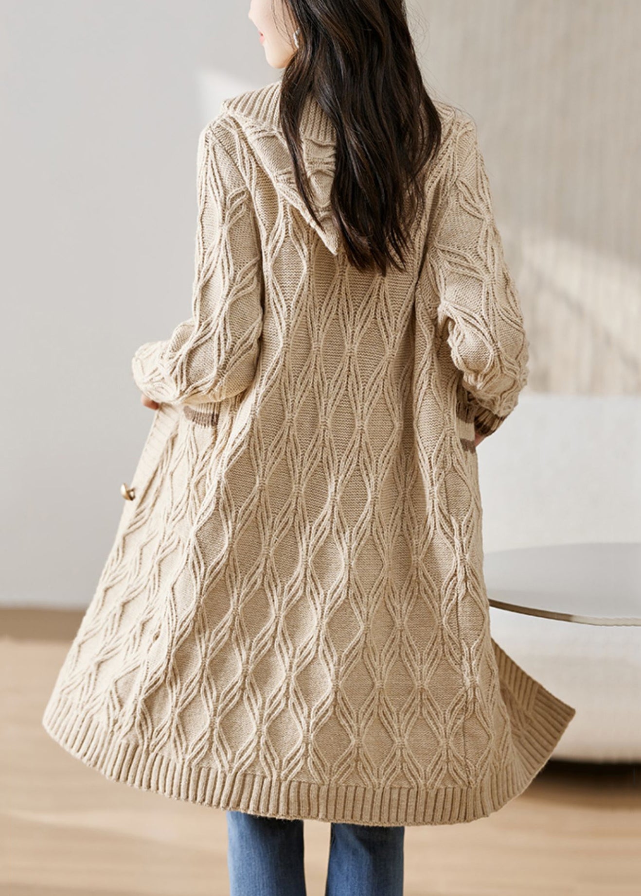 Beautifully Finished Cardigan in a Timeless Design