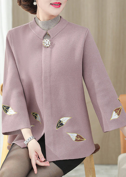 Well Tailored Coat with a Graceful Silhouette