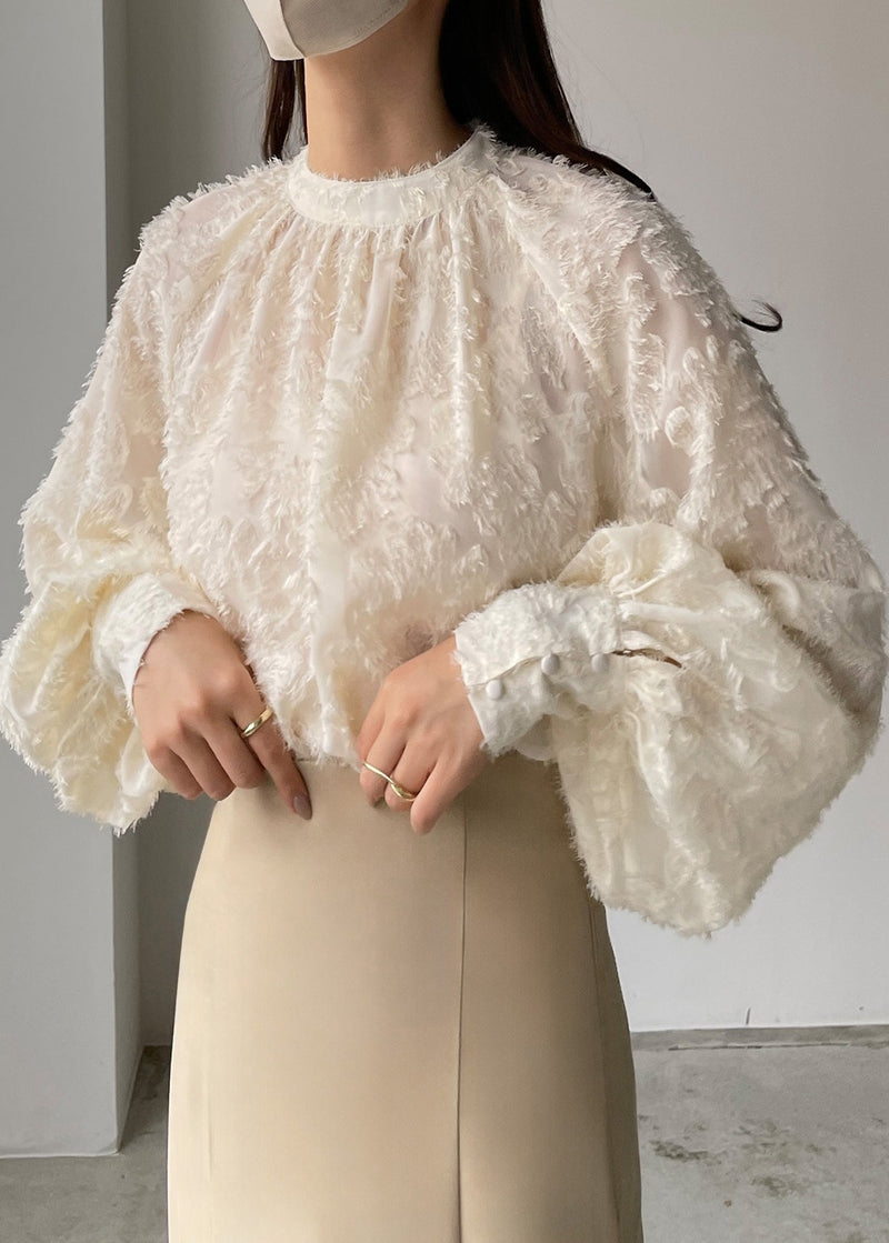 Classic Vintage Shirt with a Flattering Fit