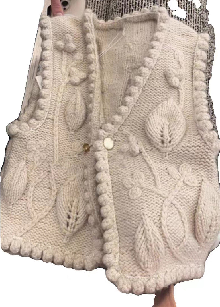 Classic Vintage Coat with a Flattering Fit
