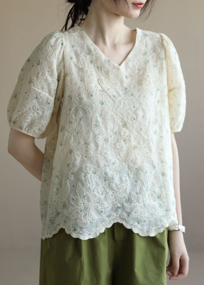Elegantly Styled Blouse for Everyday Wear