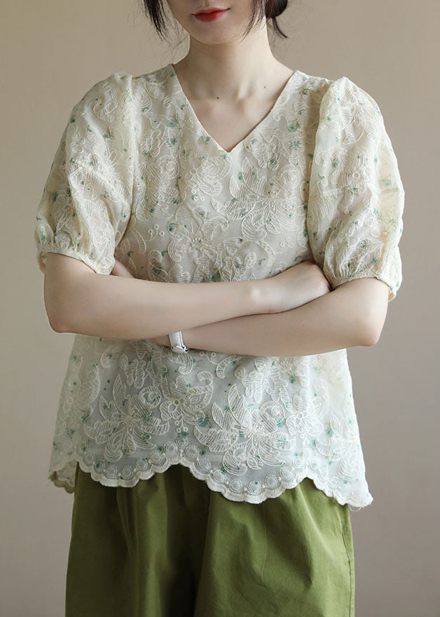 Elegantly Styled Blouse for Everyday Wear