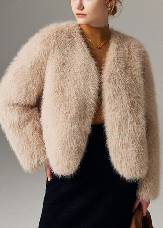 Effortlessly Elegant Coat with a Timeless Design