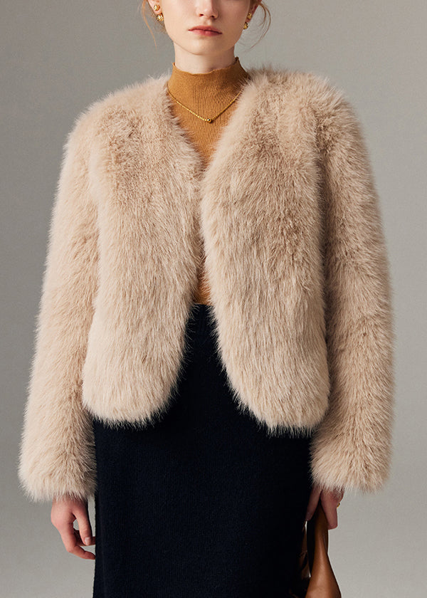 Effortlessly Elegant Coat with a Timeless Design