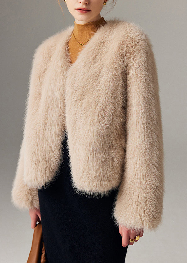 Effortlessly Elegant Coat with a Timeless Design